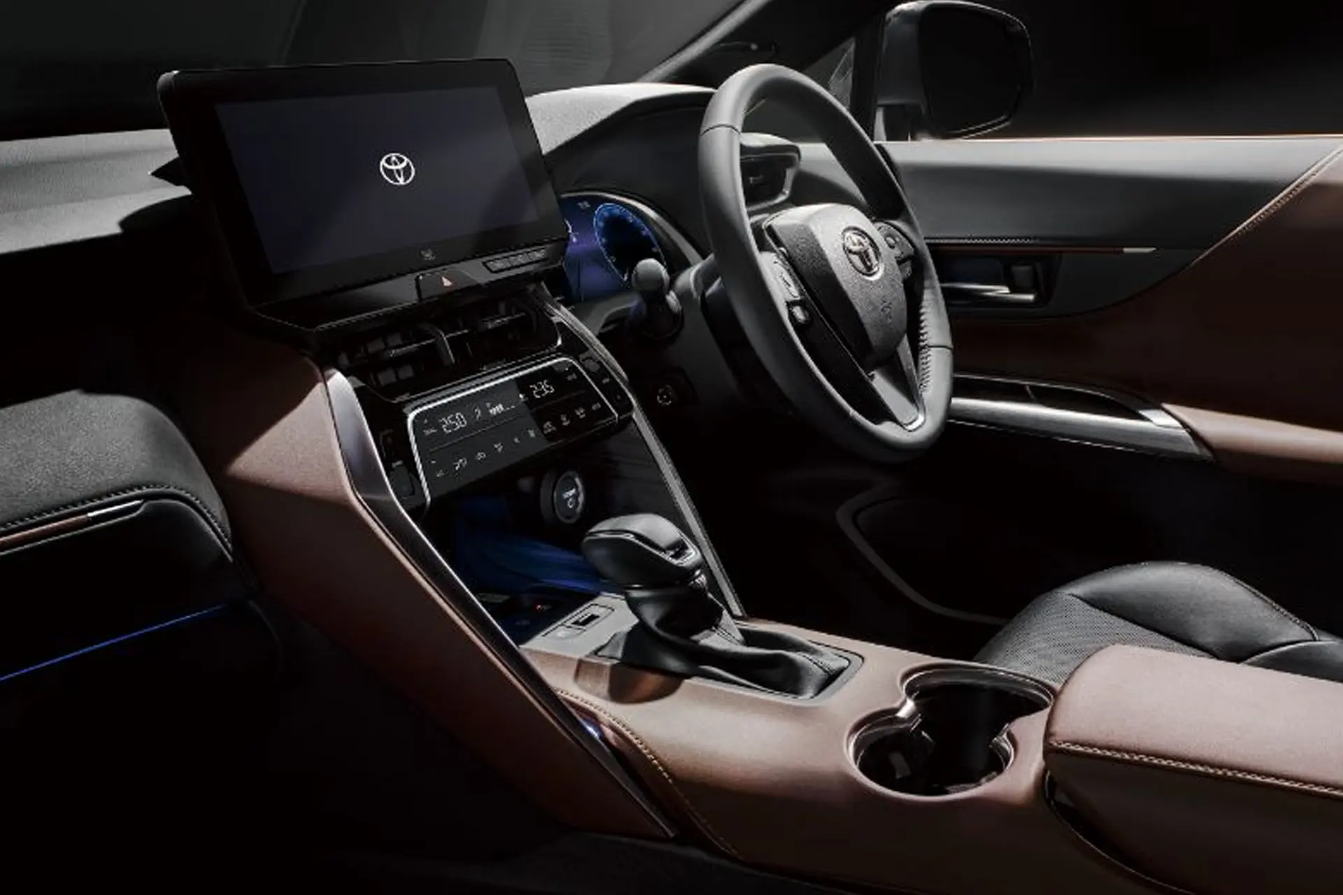 Toyota Harrier Hybrid0