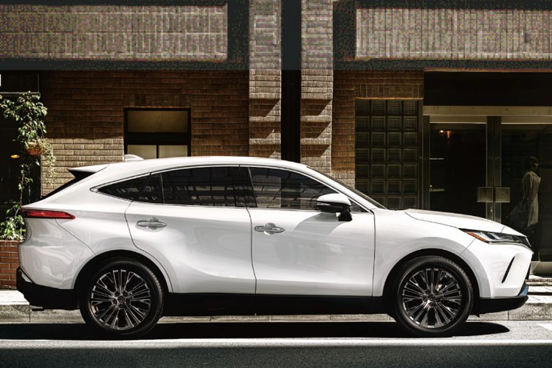 Toyota Harrier Hybrid